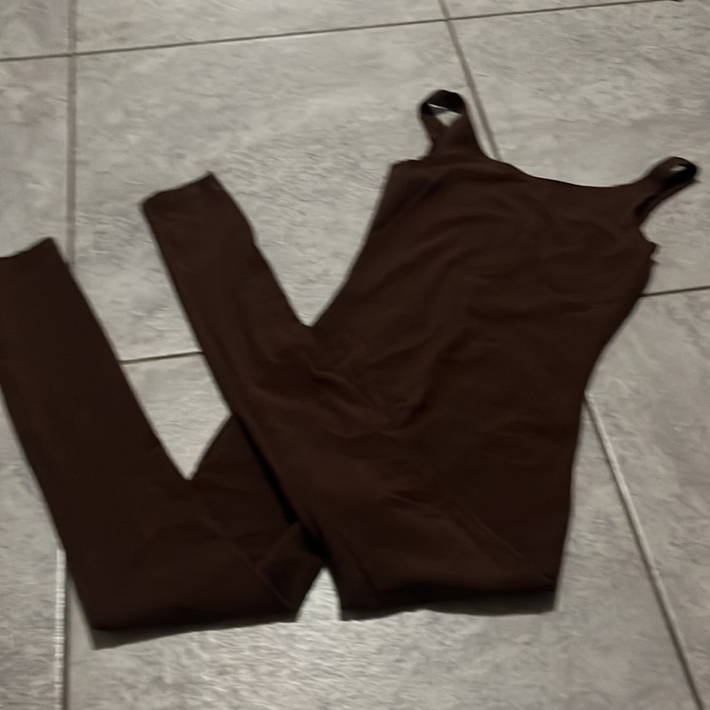 . - Picture 2 of 2